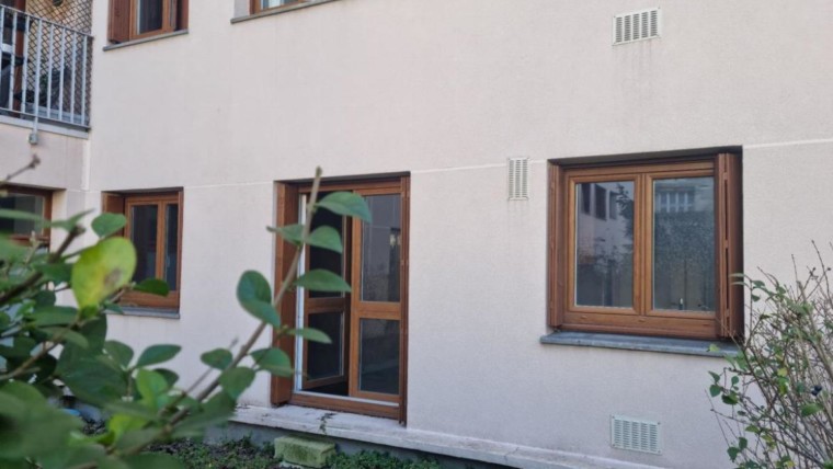 Vente Appartement 2 pièces à Paris 75018- Château rouge-25 m² de jardin privatif, calme exceptionnel