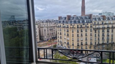 Paris 75017 Porte de Champerret appartement 8ème étage 2 pièces- vue exceptionnelle-