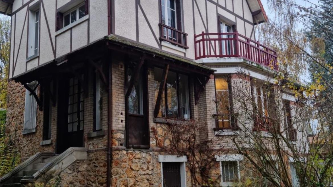 Maison individuelle de caractère sur parcelle 1286 m²- 91400 ORSAY