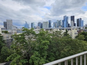 COURBEVOIE - Appartement T2 avec balcon et vue dégagée
