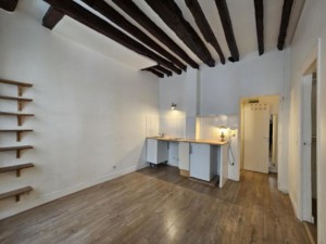 BROCHANT / BATIGNOLLES - T2 charme de l'ancien, professions libérales acceptées