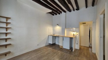 BROCHANT / BATIGNOLLES – T2 charme de l&rsquo;ancien, professions libérales acceptées