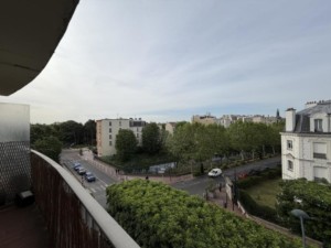 METRO SAINT MANDE - T4 avec balcon, vue sur le Bois de Vincennes