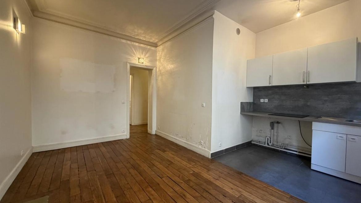 PORTE MAILLOT – T2 de 41,78 m² – Professions libérales acceptées