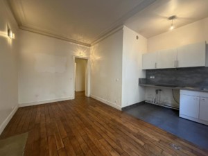PORTE MAILLOT - T2 de 41,78 m² - Professions libérales acceptées