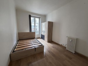 BONNE-NOUVELLE, immeuble avec gardienne - T1 de 17,62 m²