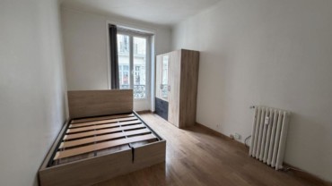 BONNE-NOUVELLE, immeuble avec gardienne – T1 de 17,62 m²