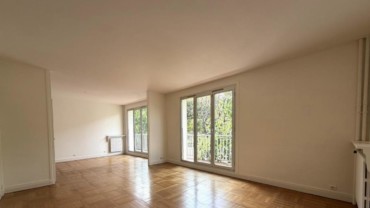 METRO SAINT-MANDE – T4 avec balcon, gardien, ascenseur